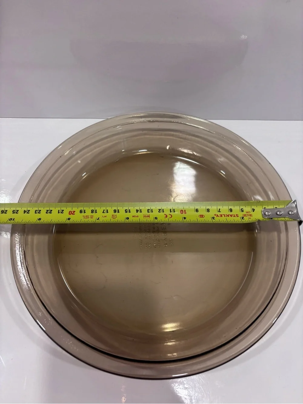 Vintage Pyrex fireside pie plate - Brown glass